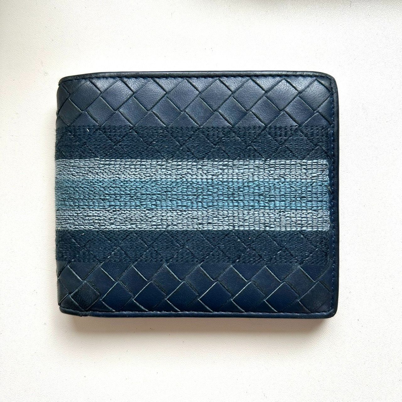 ボッテガヴェネタ BOTTEGA VENETA 二つ折り財布 カードケース イントレチャート エンブロイダード ネイビー