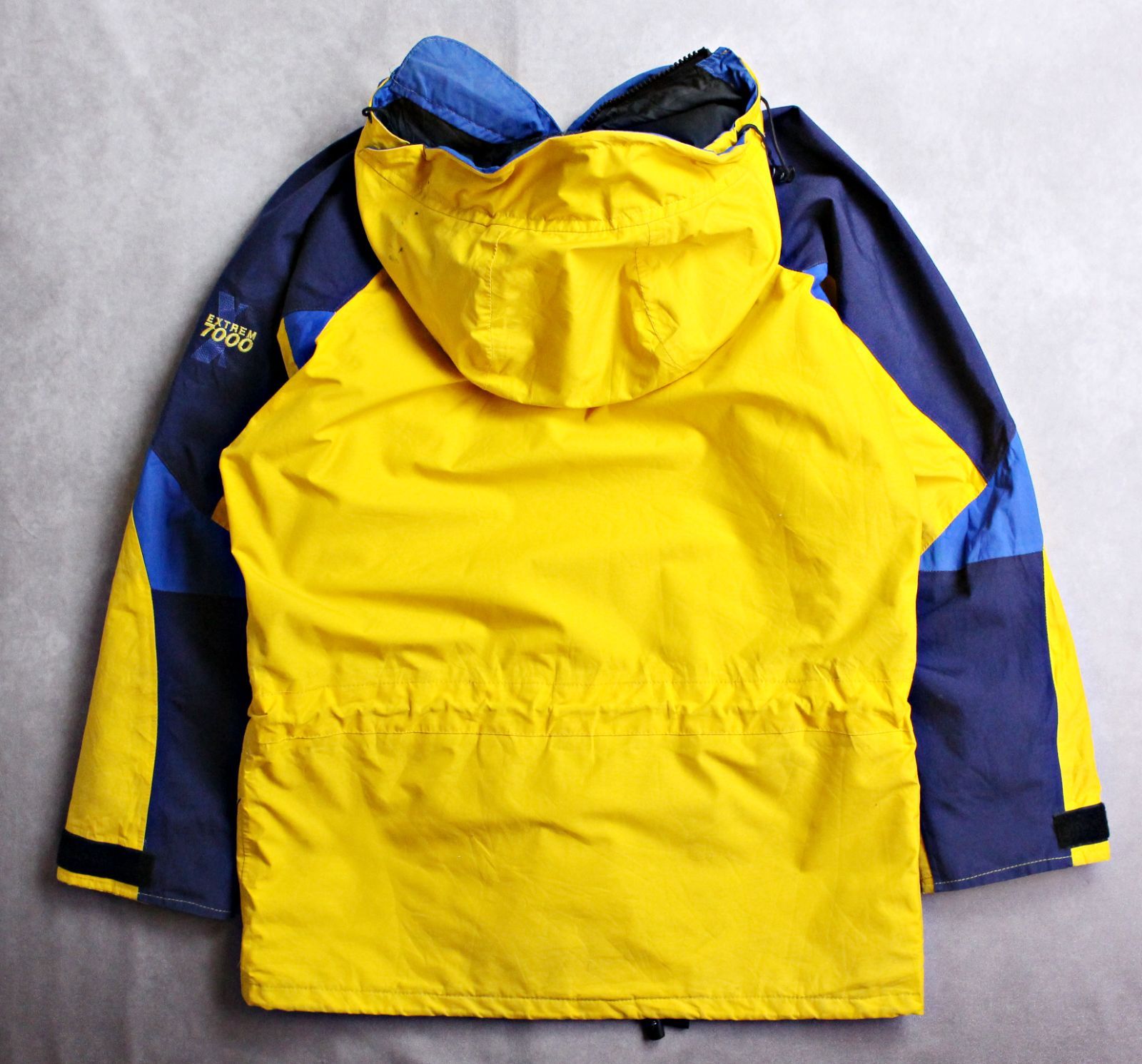 BERGHAUS】90s 旧ロゴ バーグハウス イギリス製 ゴアテックス