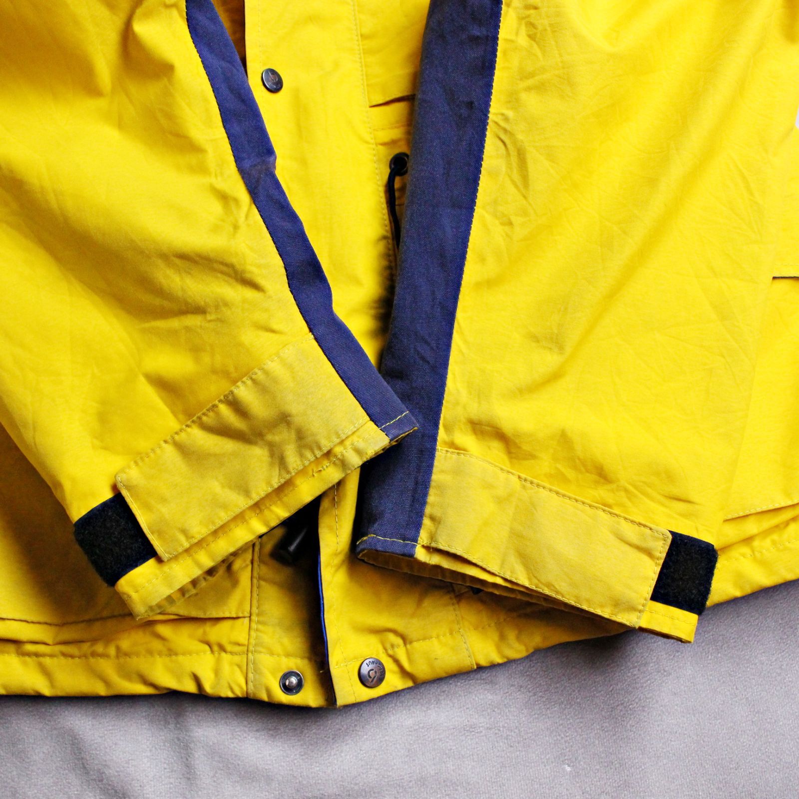 BERGHAUS】90s 旧ロゴ バーグハウス イギリス製 ゴアテックス 