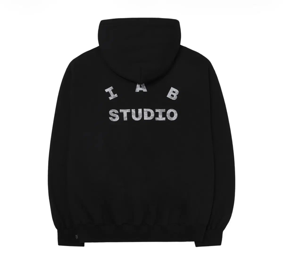 XL IAB Studio アイエプスタジオ アイエプ カモフラージュ ロゴ フーディー ブラック