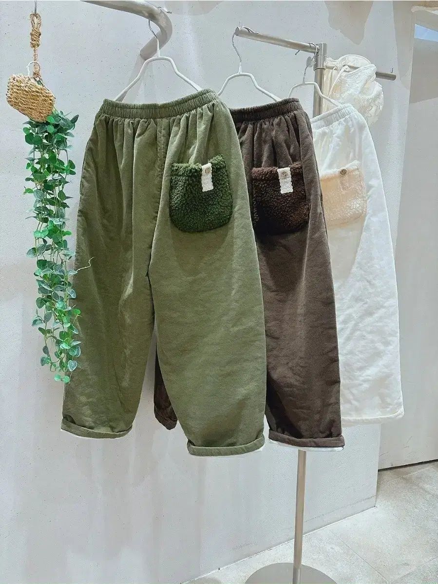 シープスキン パッチ コーデュロイ パンツ