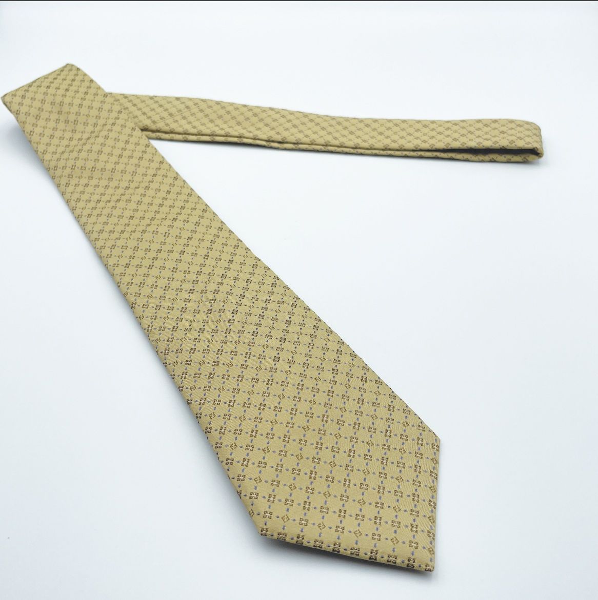 ✱FENDI（フェンディ）✱ 美品 ネクタイ ズッカ柄 格子柄 ジャガード