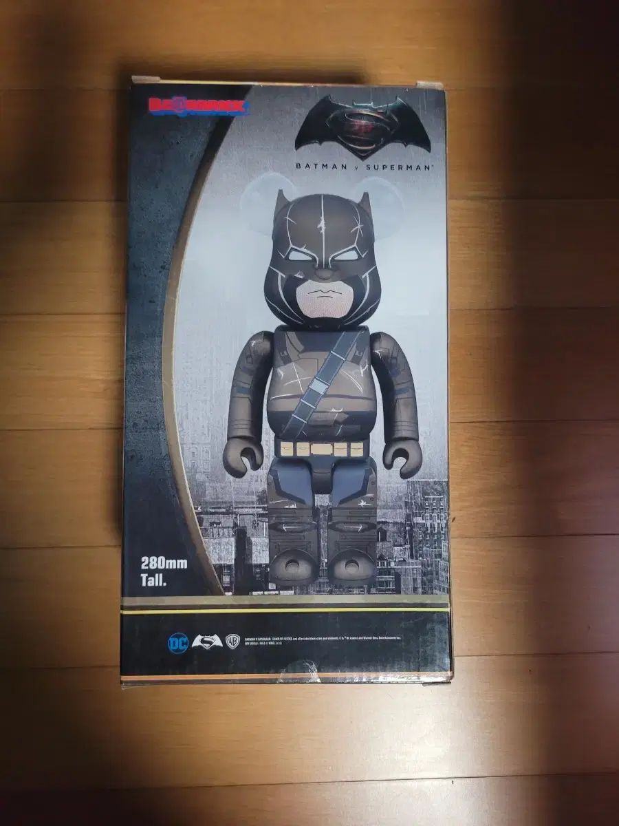 BE RBRICK ベアブリック バットマン vs アーマード 400%