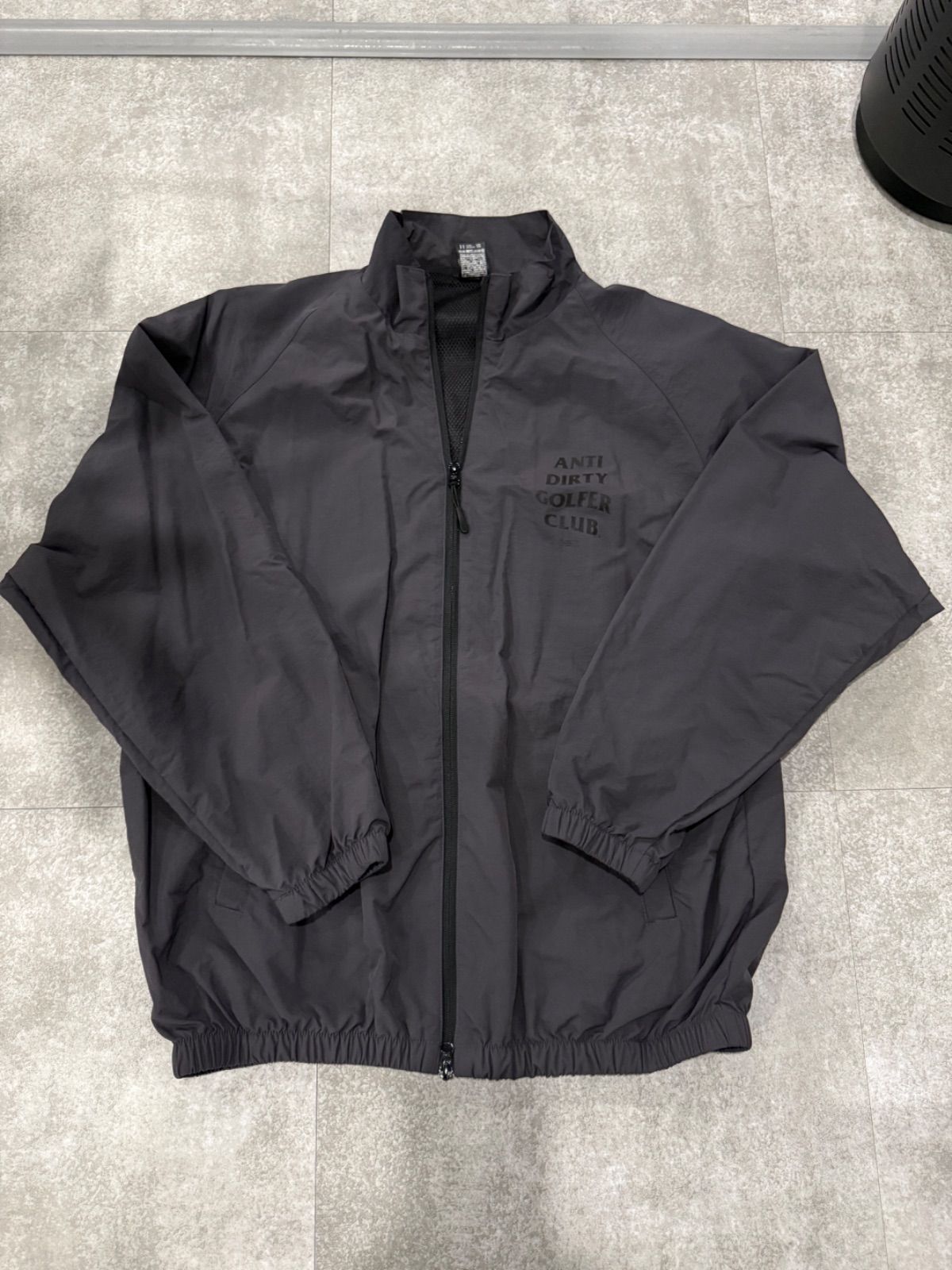 NOPOINT ノーポイント| ADGC®︎ SHADOW LOGO NYLON JACKET | アンチダーティーゴルファークラブシャドウロゴナイロントレーニングジャケット| NPg-250222-JK-01 CHARCOAL XL