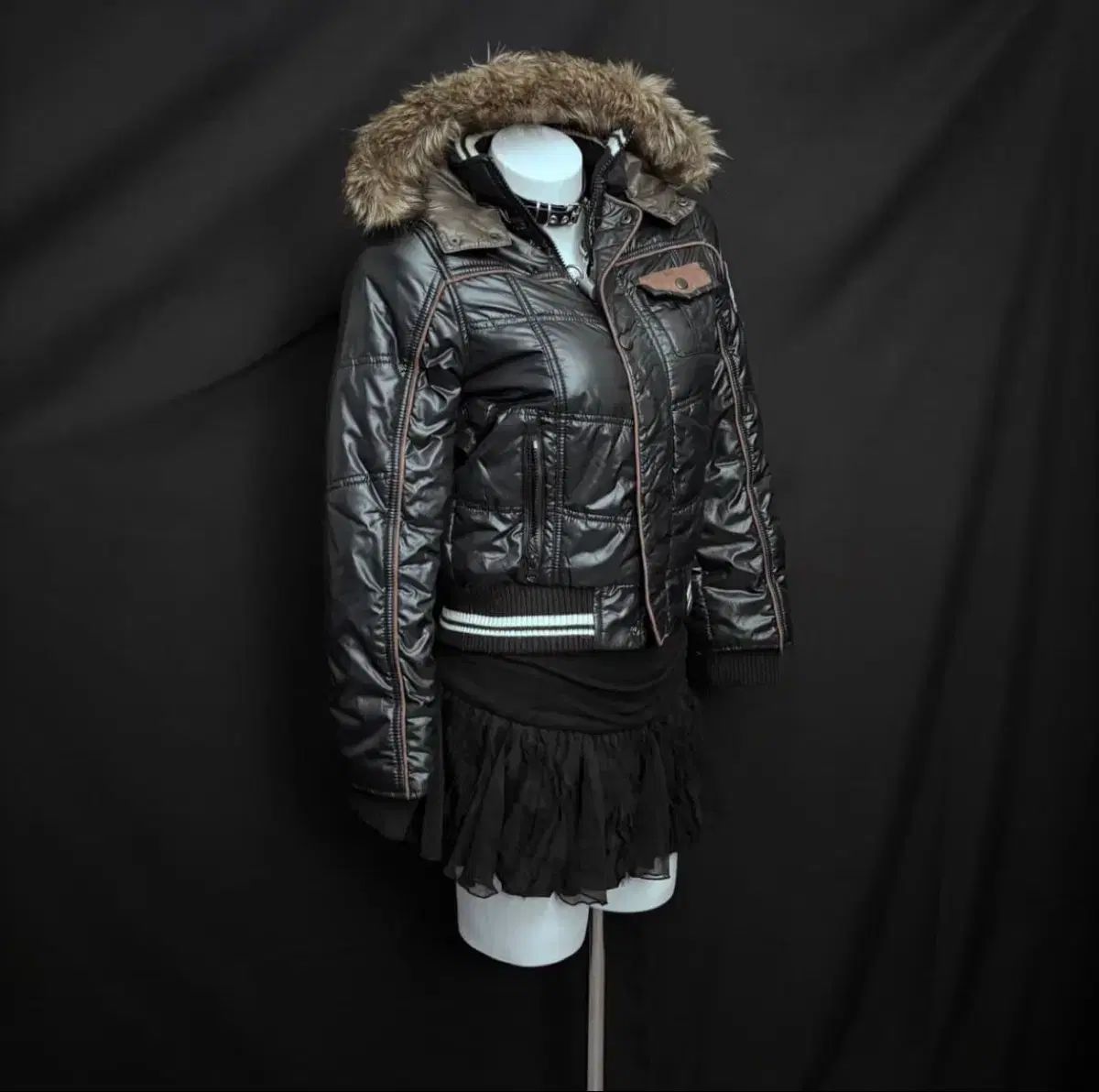 Y 2 k ウルフ WHO フードファー ダウン