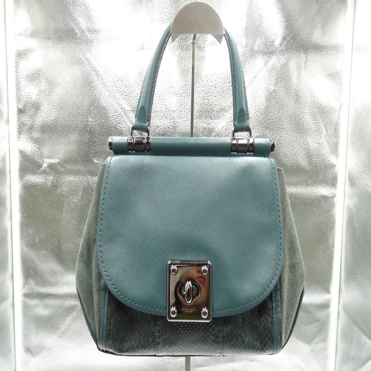 COACH コーチ ハンドバッグ グリーン パイソン柄 ターンロック開閉 