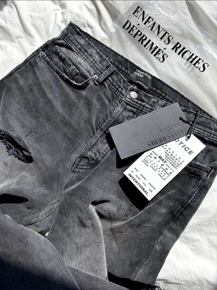 アンパンリーシュデフリーメ パンツ