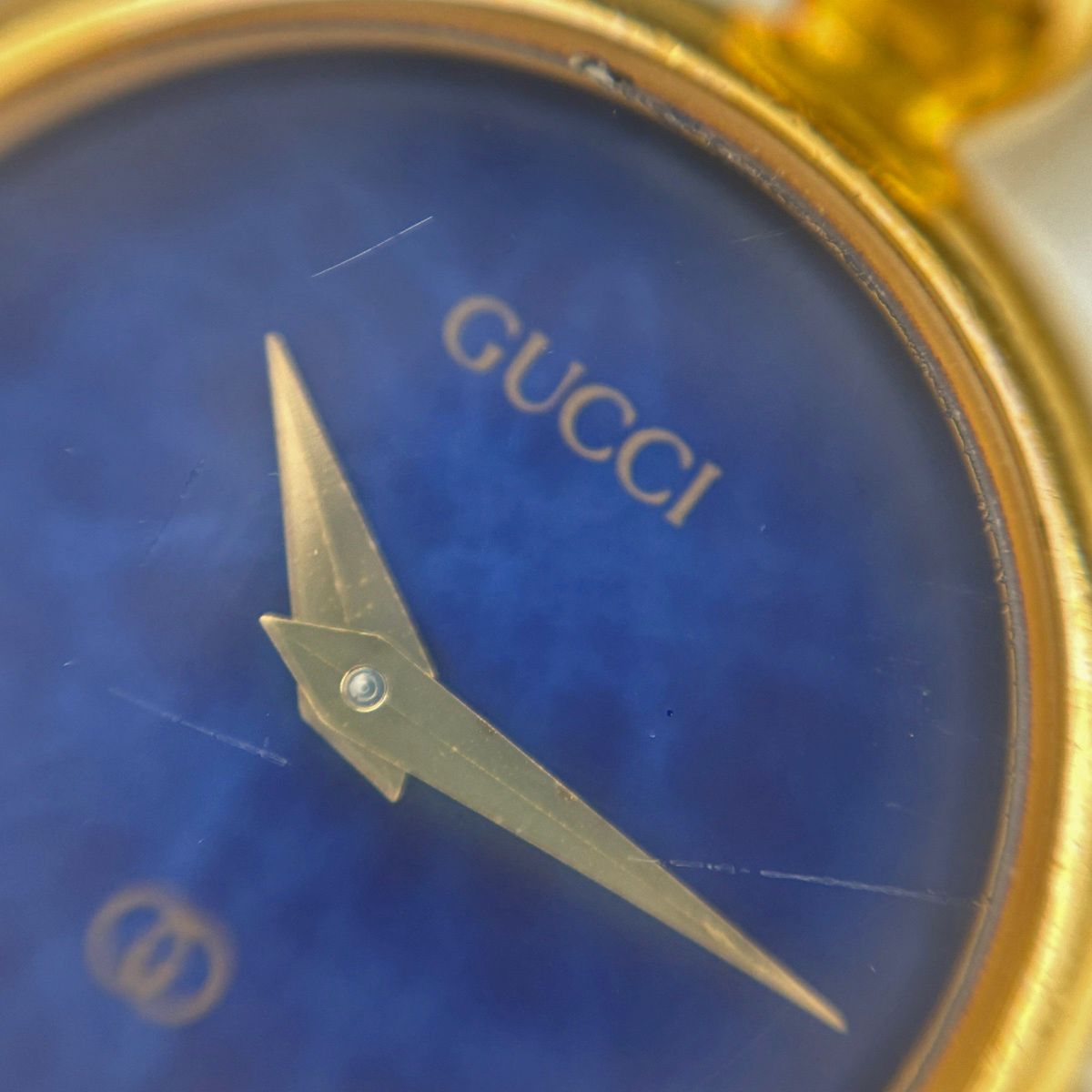  グッチ GUCCI バングルウォッチ 2700 L 腕時計 SS GP クォーツ ブルー レディース 腕時計(クォーツ) 腕時計(アナログ)