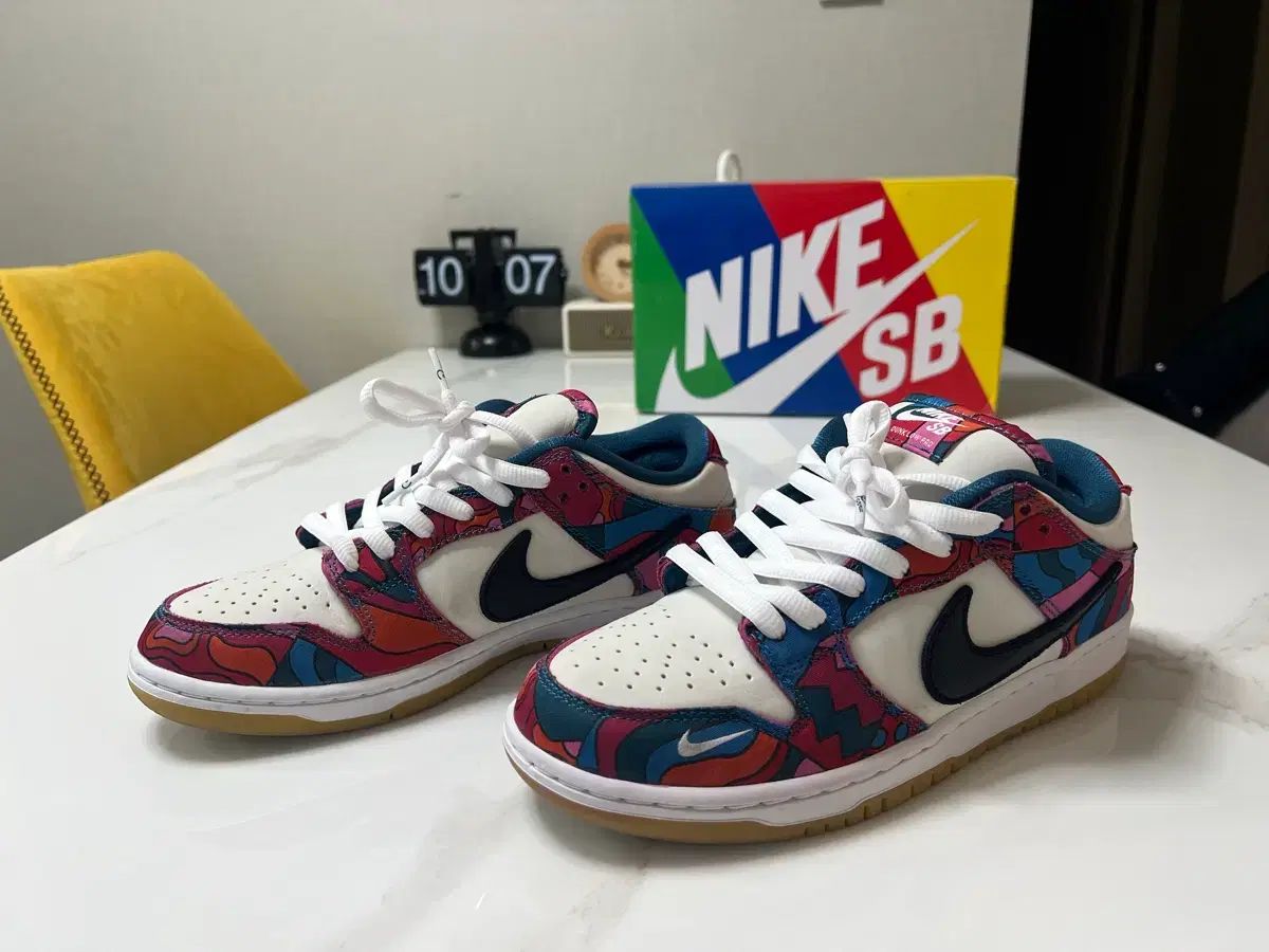 265 NIKE × パラ SB ダンク ロー プロ アブストラクト アート