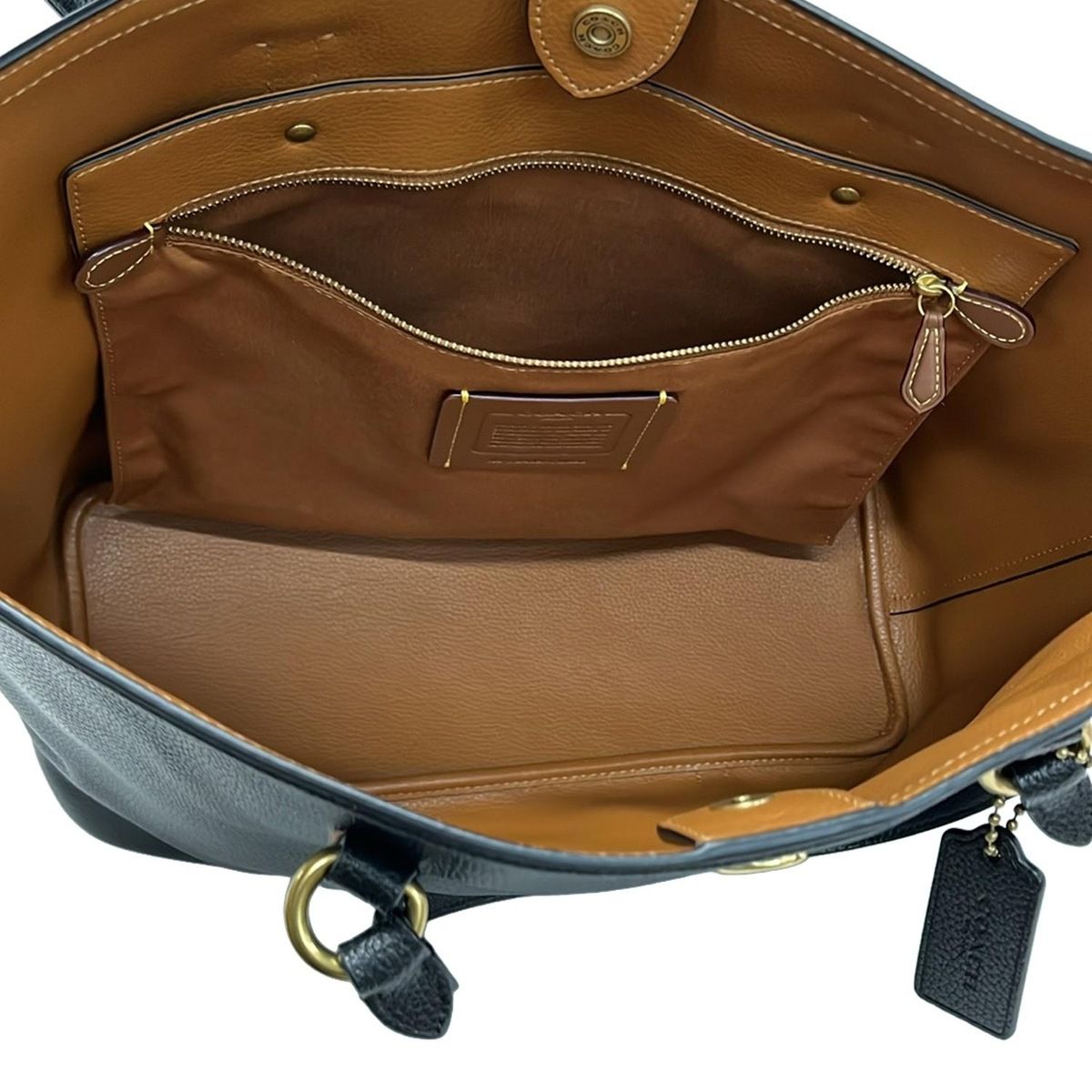 COACH(コーチ) トートバッグ レガシートート CU056 黒 レザー - メルカリ