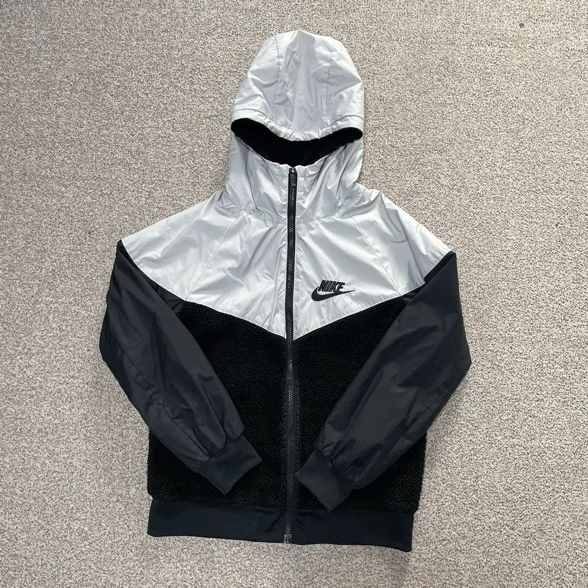 145 ナイキ キッズ フリース ウィンドブレーカー