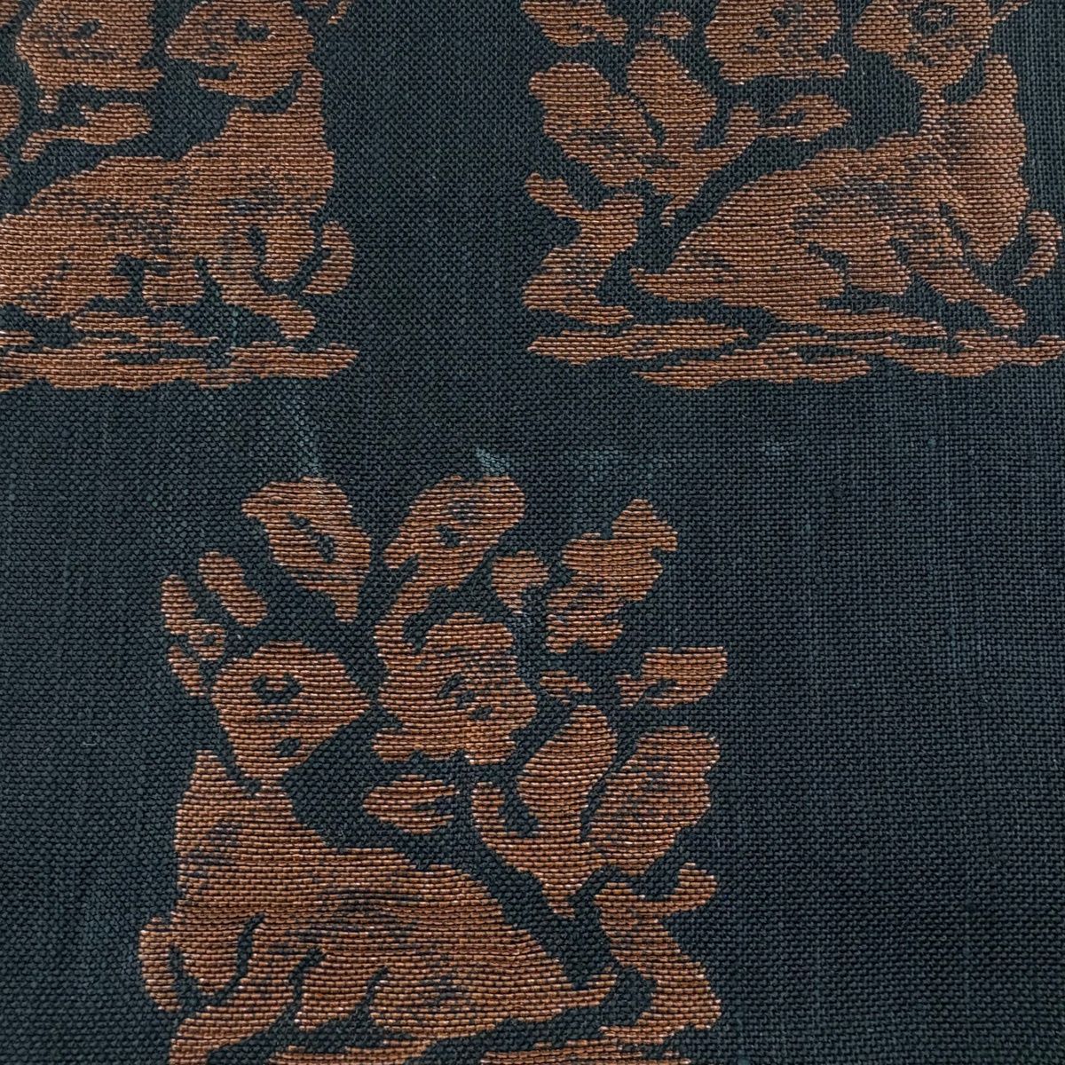 美品】 袋帯 名品 花兎 金糸 墨色 お太鼓柄 正絹 【中古】 - メルカリ