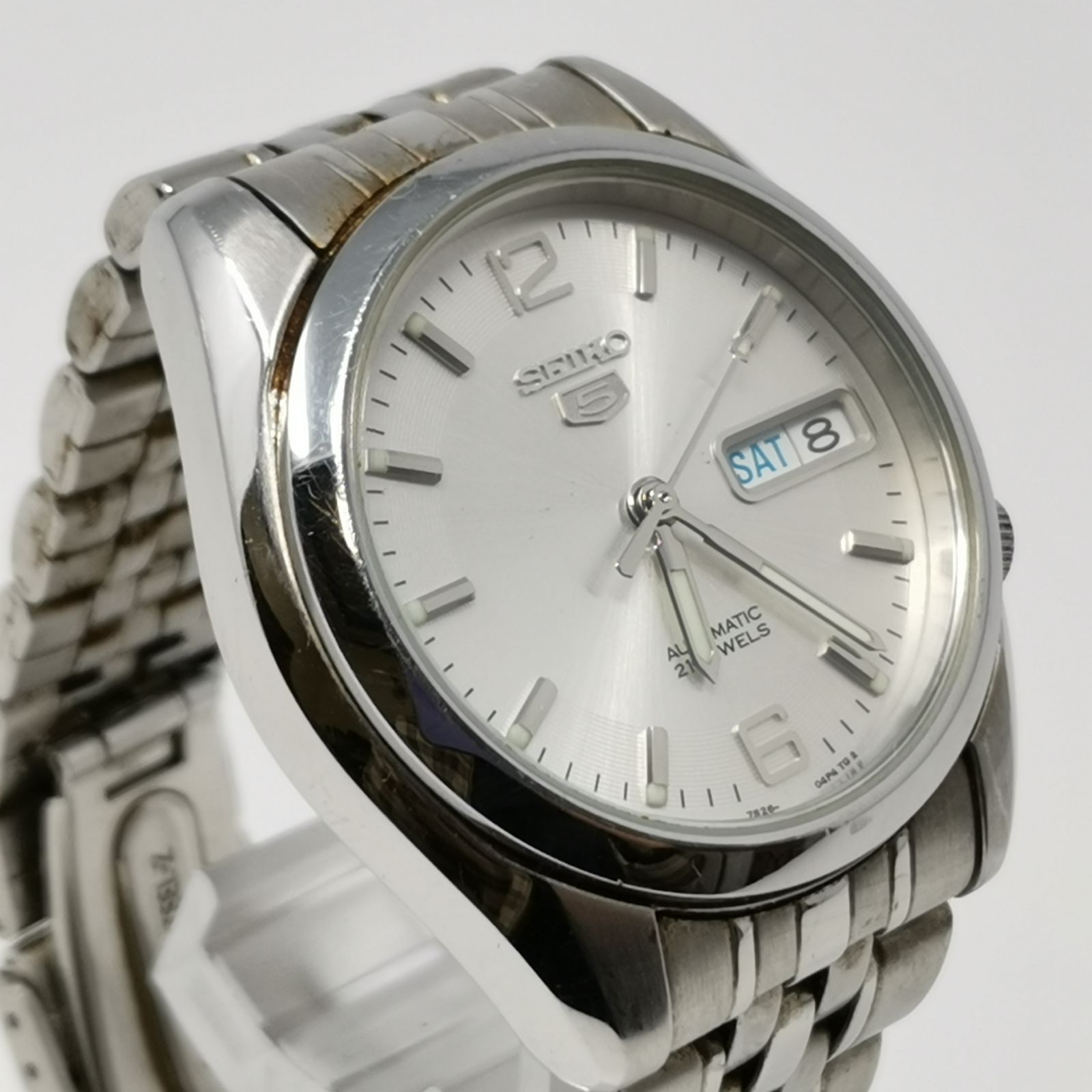 シルバー ラウンド