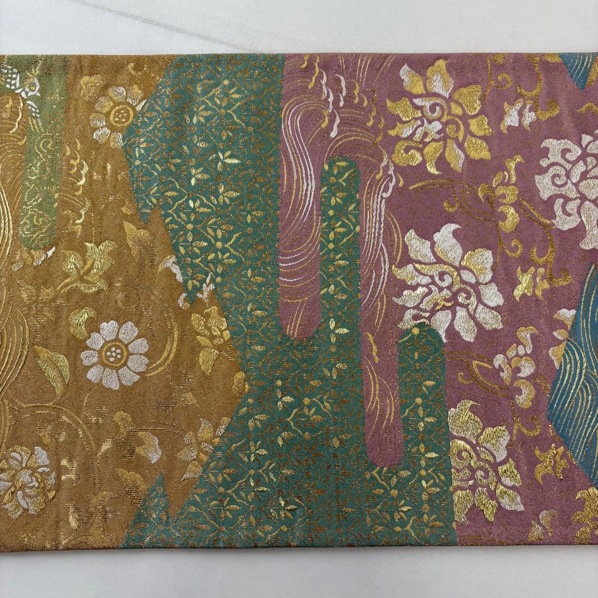 袋帯 名品 桐 花唐草 金糸 箔 黄緑色 六通 正絹 【中古】 - メルカリ