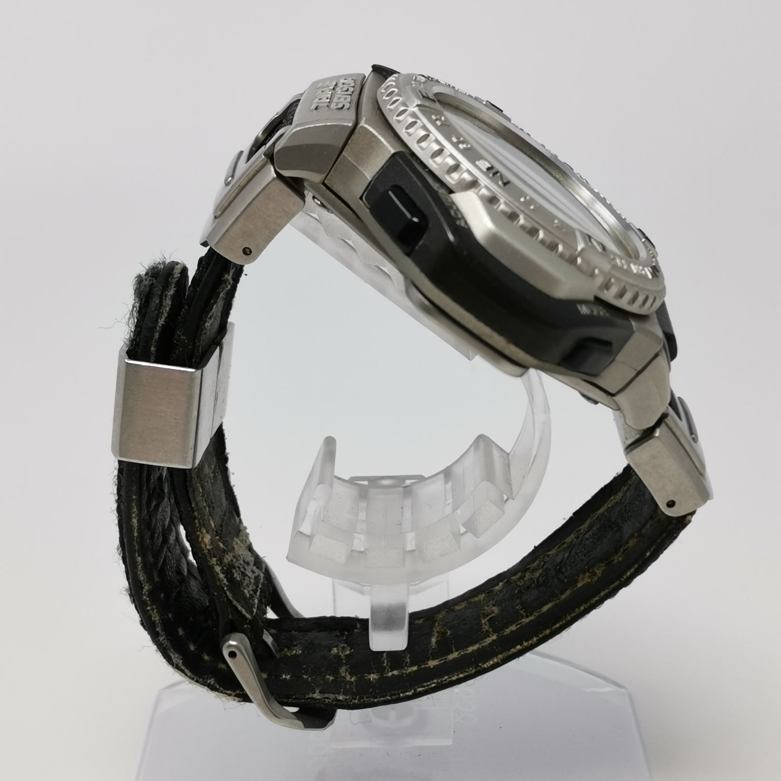 稼働 /新品電池 PROTREK HUNTINGWORLD PRT-1400 稼働 /新品電池