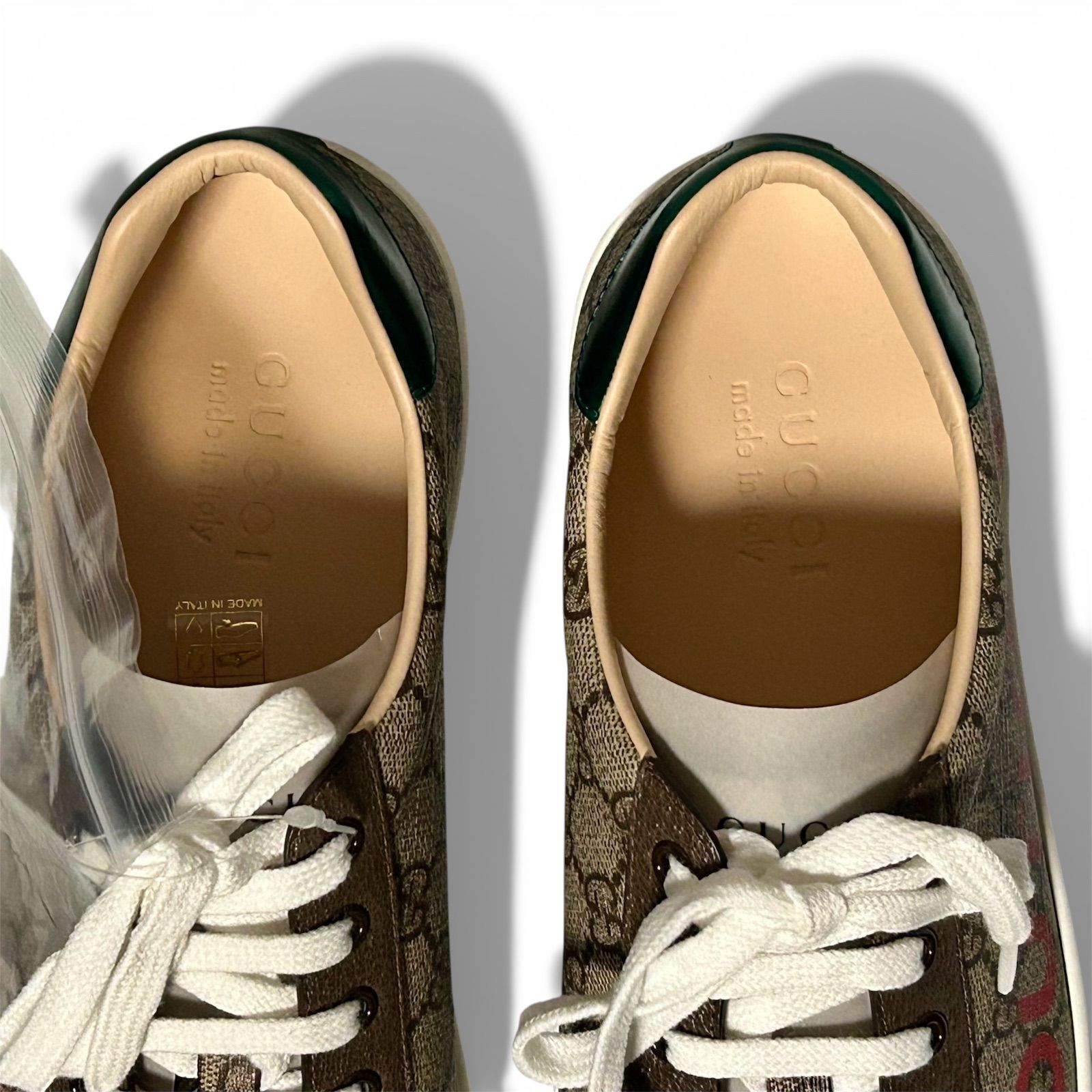 新品 美品 GUCCI グッチ キャンバス ローカット スニーカー 新品 美品 GUCCI グッチ キャンバス ローカット スニーカー
