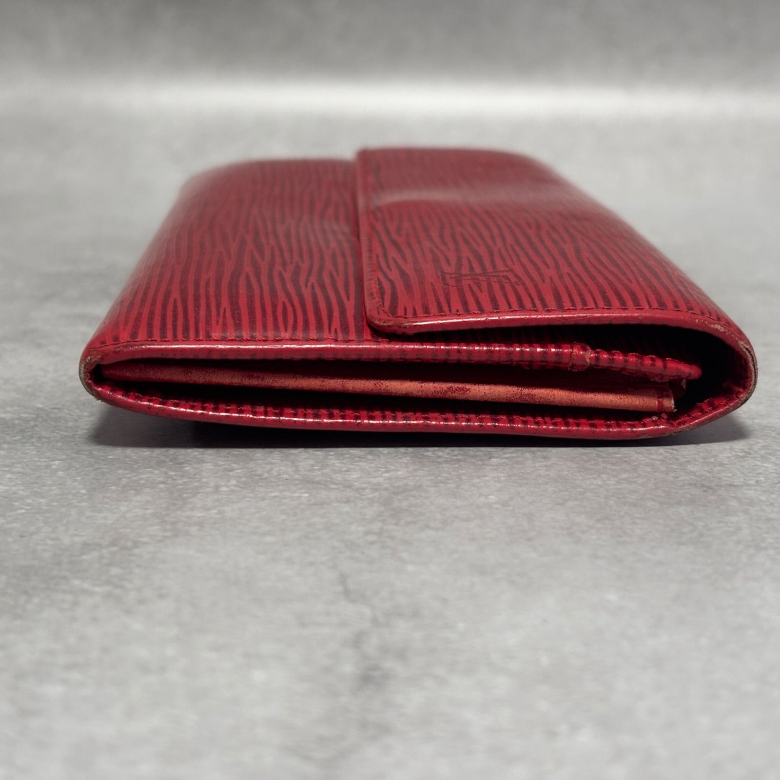 LOUIS VUITTON ルイヴィトン エピ 赤 レッド ポルトフォイユサラ 長