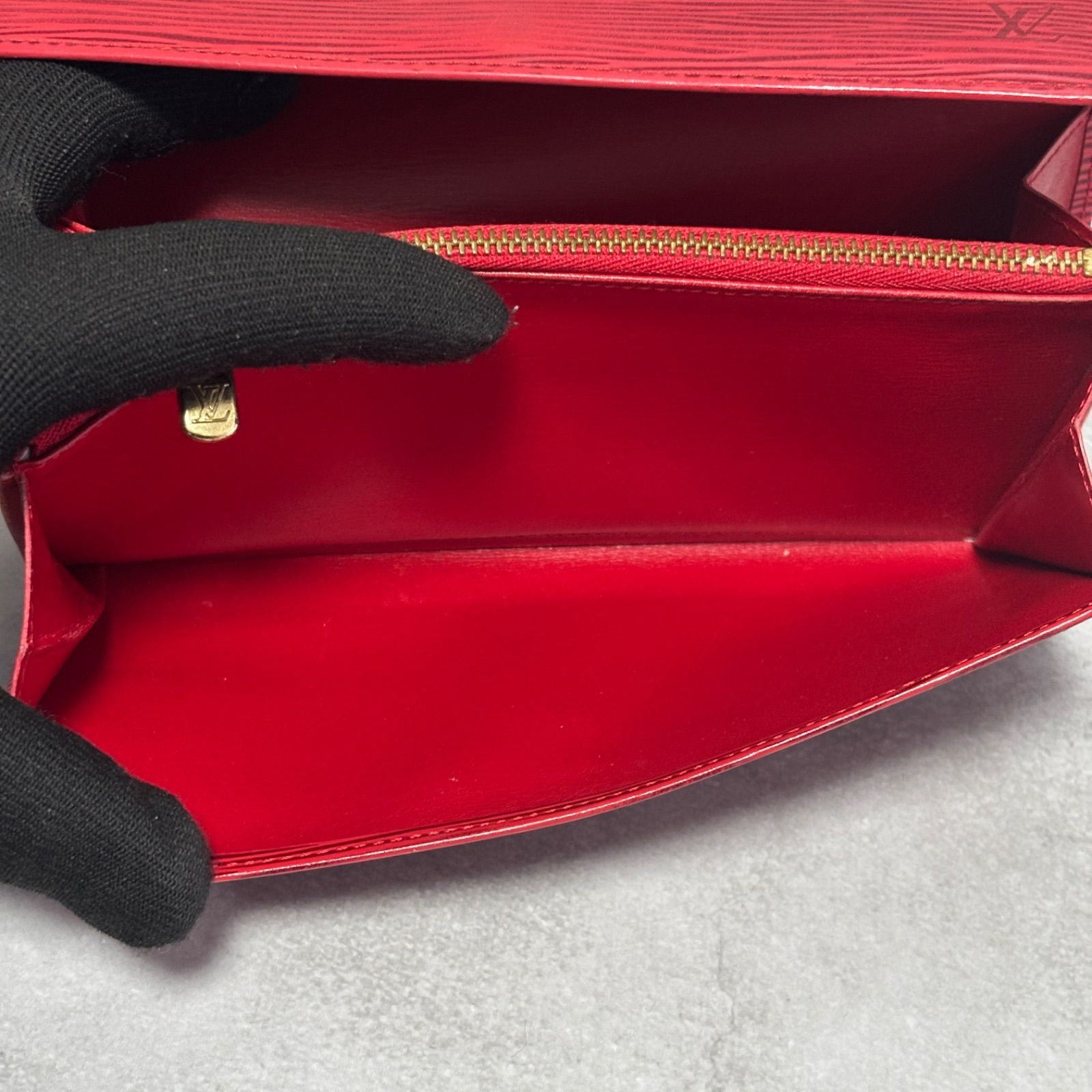 LOUIS VUITTON ルイヴィトン エピ 赤 レッド ポルトフォイユサラ 長