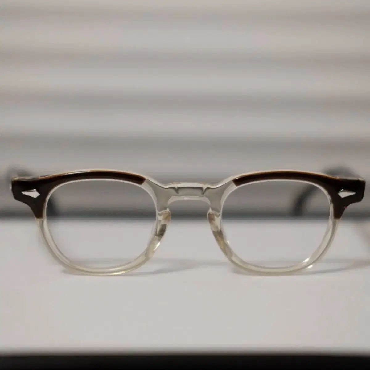 TVR 504 ブラウンクリア COLOR