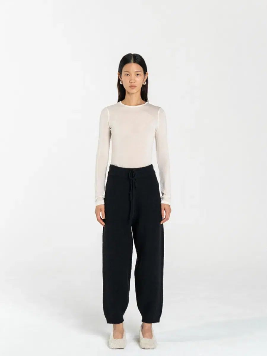 アモーメント ジョガーパンツ ニットパンツ