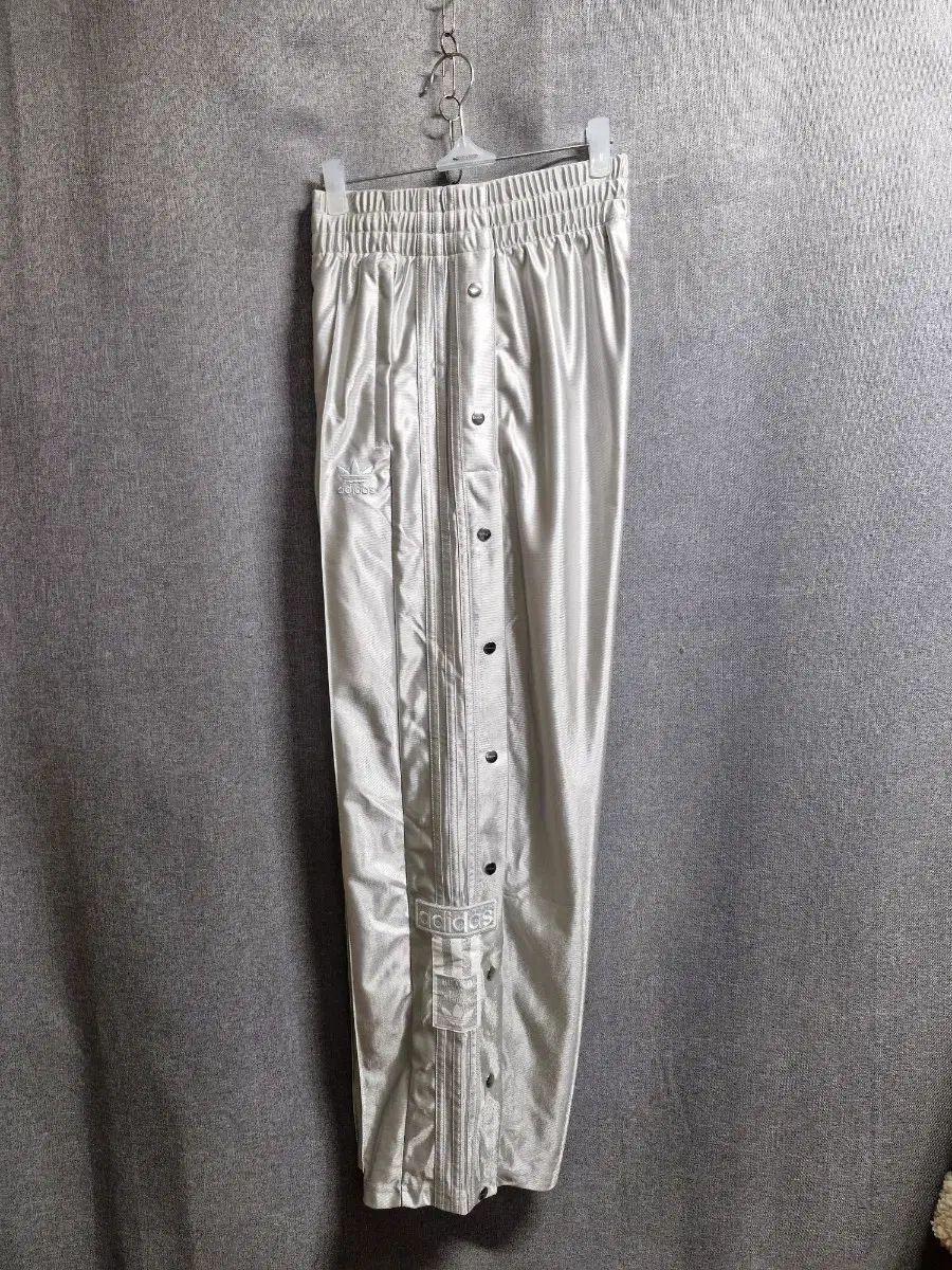  アディダス シルバー トラック パンツ 27 30 ジョガーパンツ スウェットパンツ パンツ