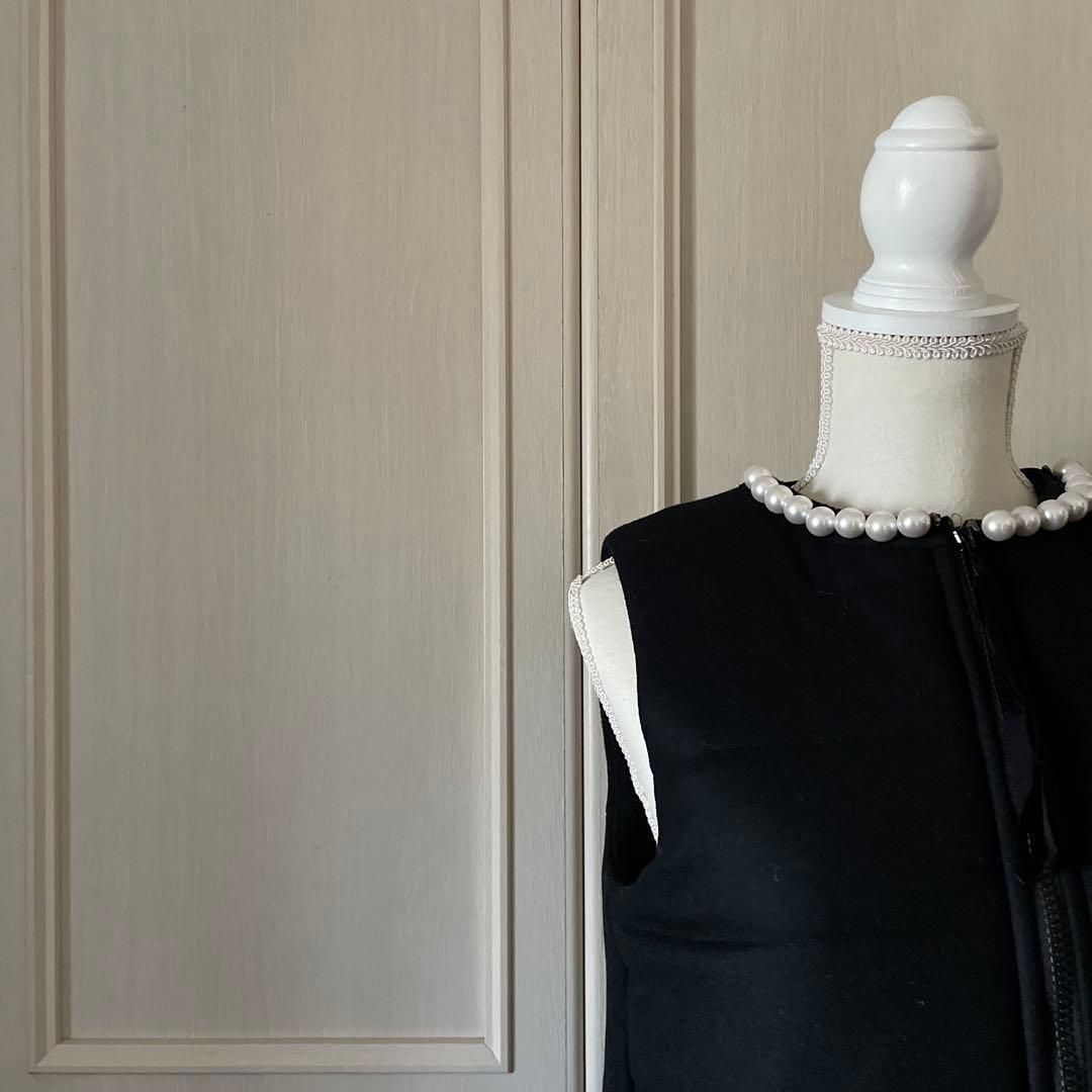 | YOKO CHAN ヨーコチャン Sサイズ 36 7号 パール ジャケット ジレ ベスト pearl 黒 ブラック BLACK クロ くろ 中綿 お呼ばれ デート オフィスカジュアル 食事会