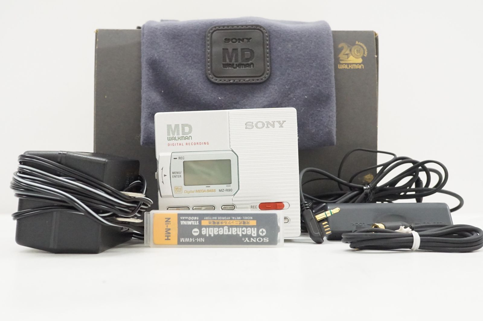 L072053)美品 SONY ウォークマン ポータブルMDレコーダー MD