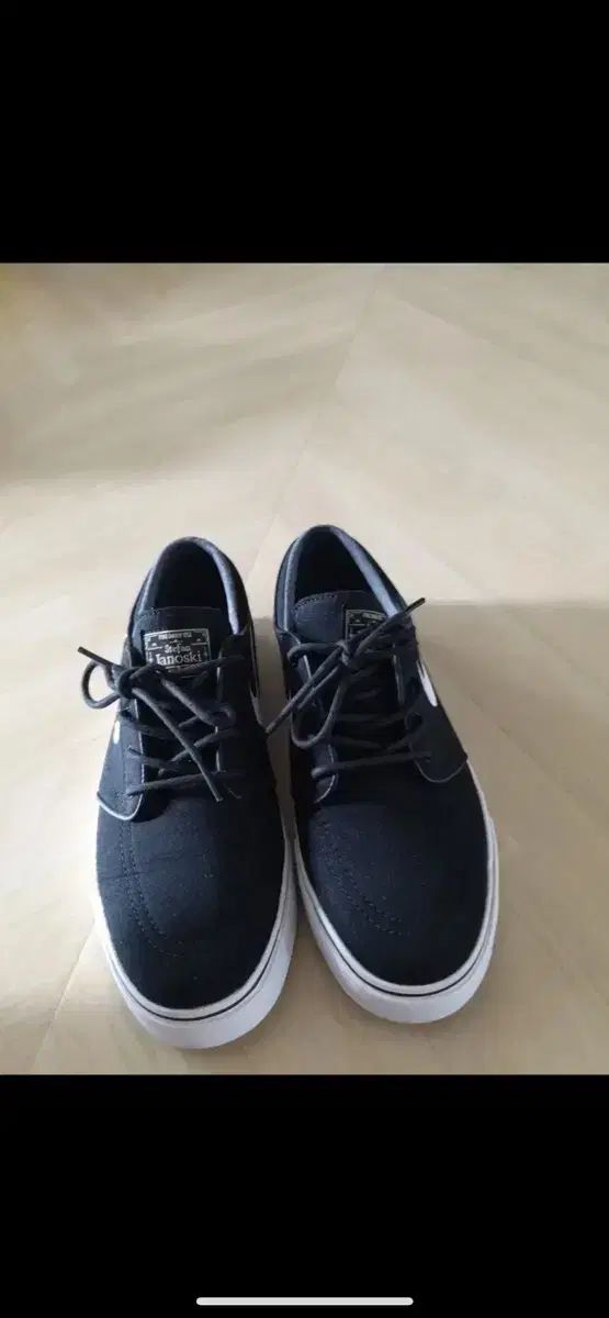 275 NIKE SB スティーブン ヤノスキ ブラック スニーカー - メルカリ