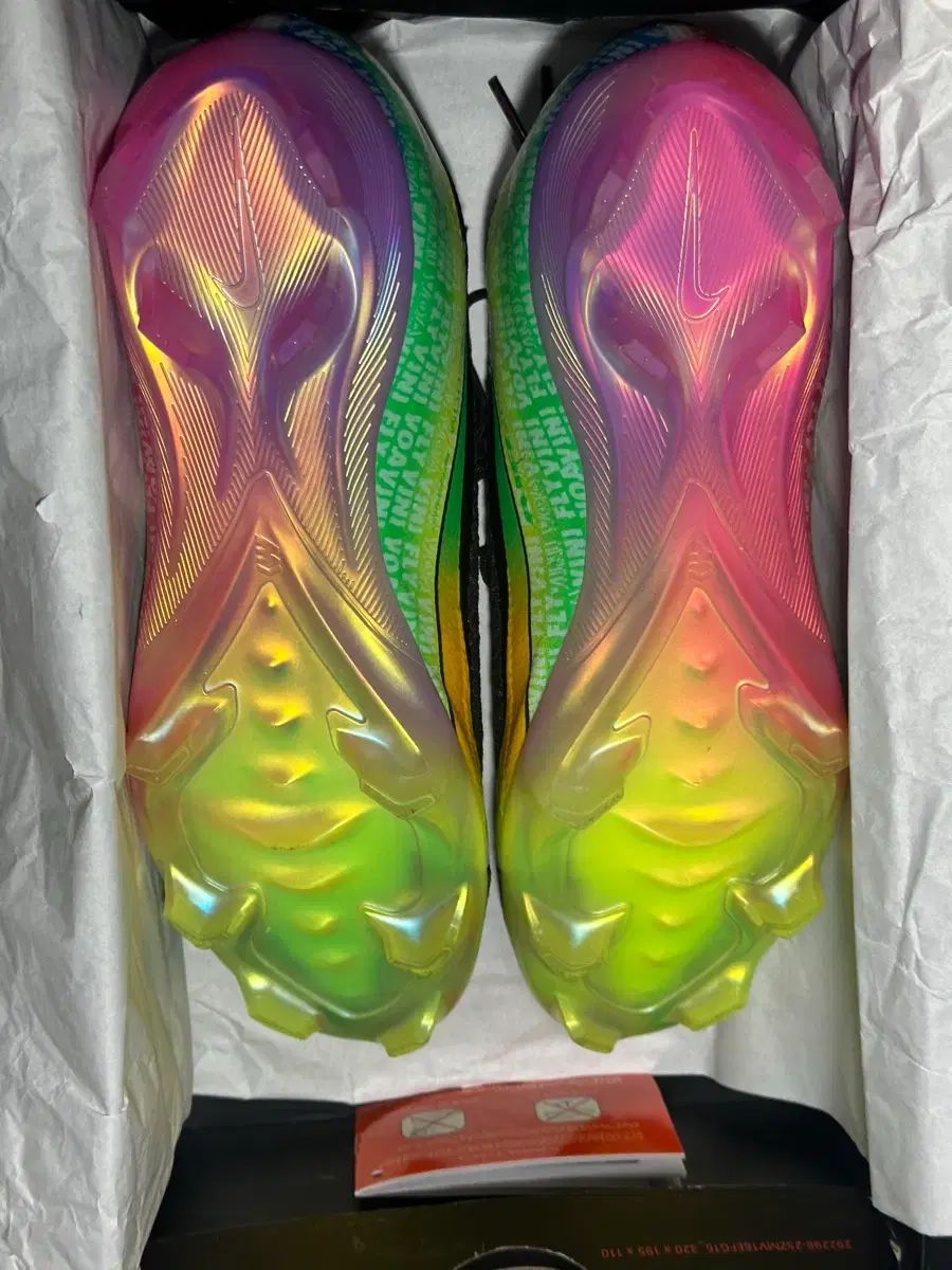 ヴィニシウス NIKE ズーム マーキュリアル ヴェイパー 16 エリート FG