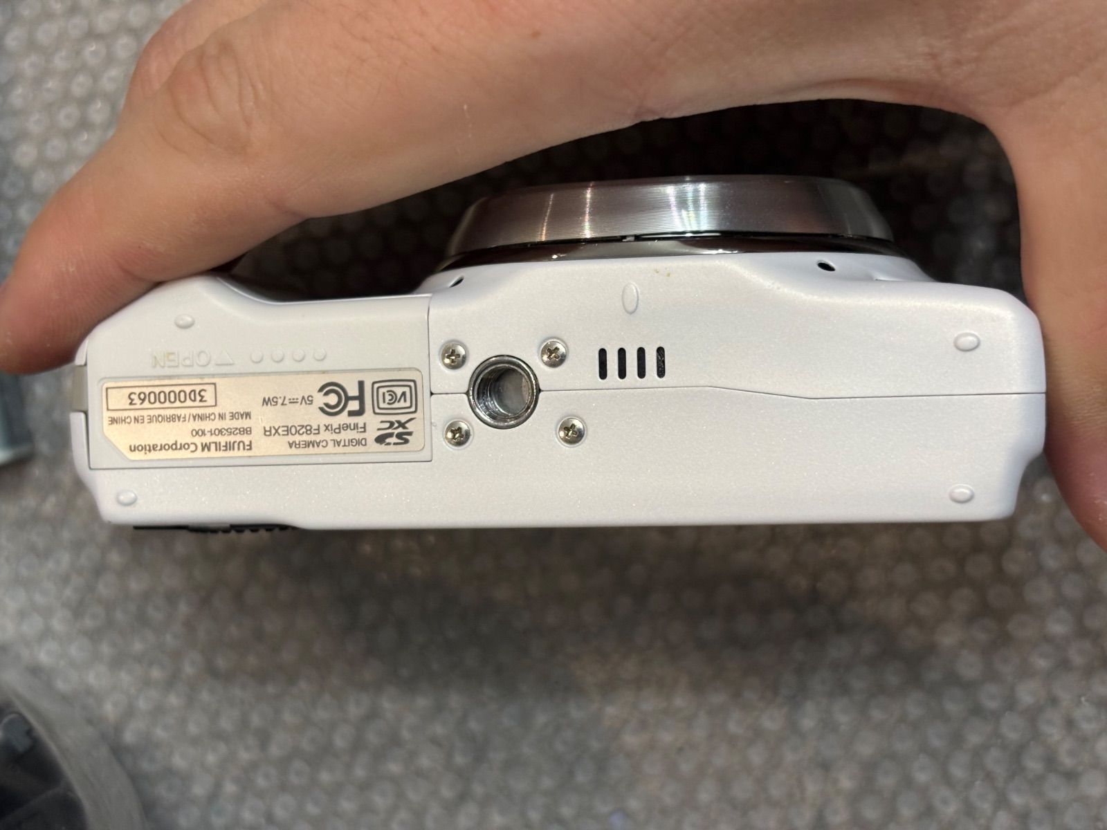 FUJIFILM FINEPIX F820EXR 26010806 - メルカリ