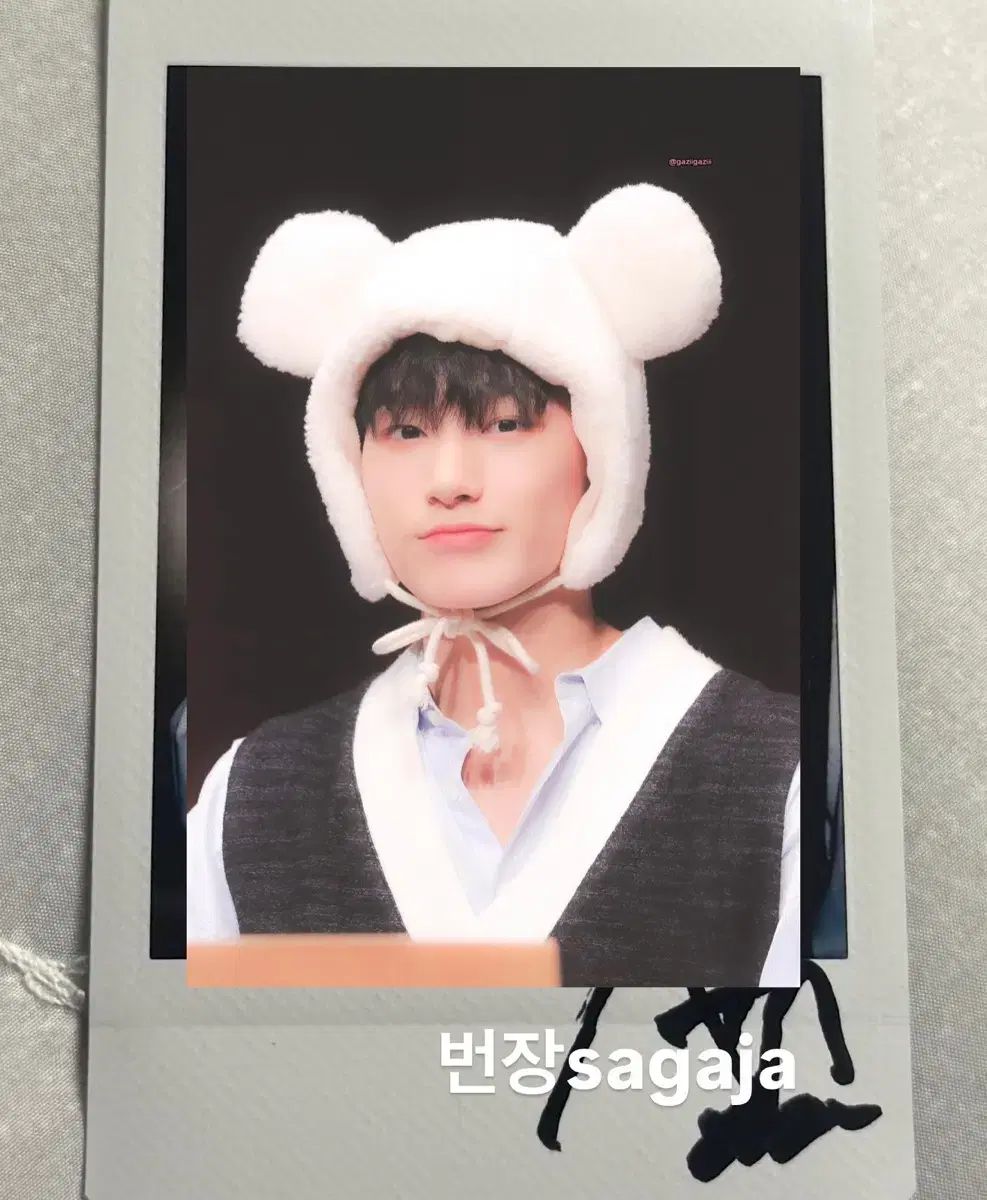 ATEEZ サン(SAN・チェサン) サイン チェキ ポラロイド - メルカリ