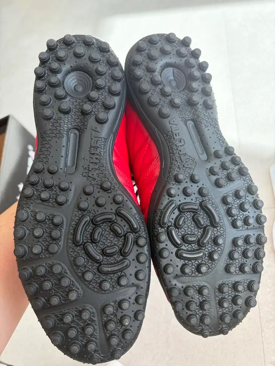 サッカーシューズ アスレタ A 005 オーヘイ 250 ヘッドバンド レビュー高評価サッカー