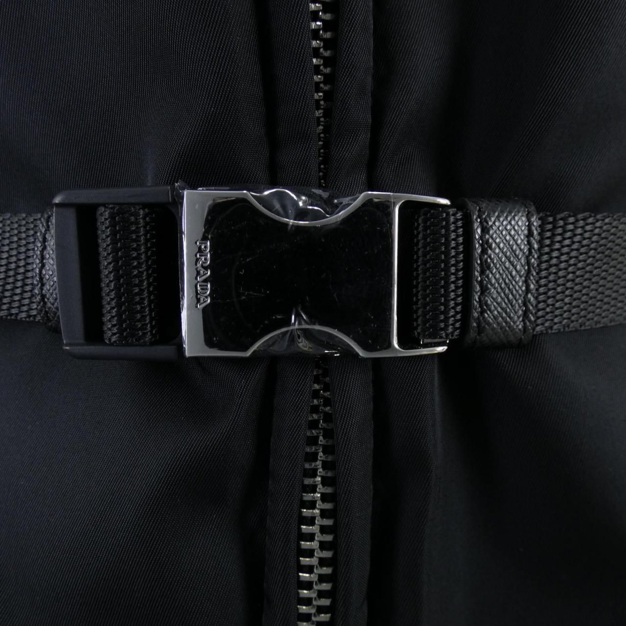 プラダ PRADA トライアングルロゴ RE-NYLON 292077 S222 1WQ8 ダウン