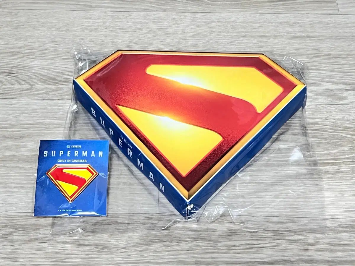 <SUPERMAN> WELCOME PACK バッジ