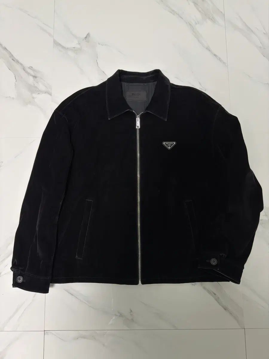 PRADA 黒 ベルベット セットアップ美品 PRADA【入手困難】Convertible ☆ベルベット ダウンジャケット