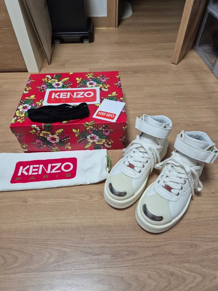 |42 KENZO NIGO フープス スティールトゥ ハイ スニーカー