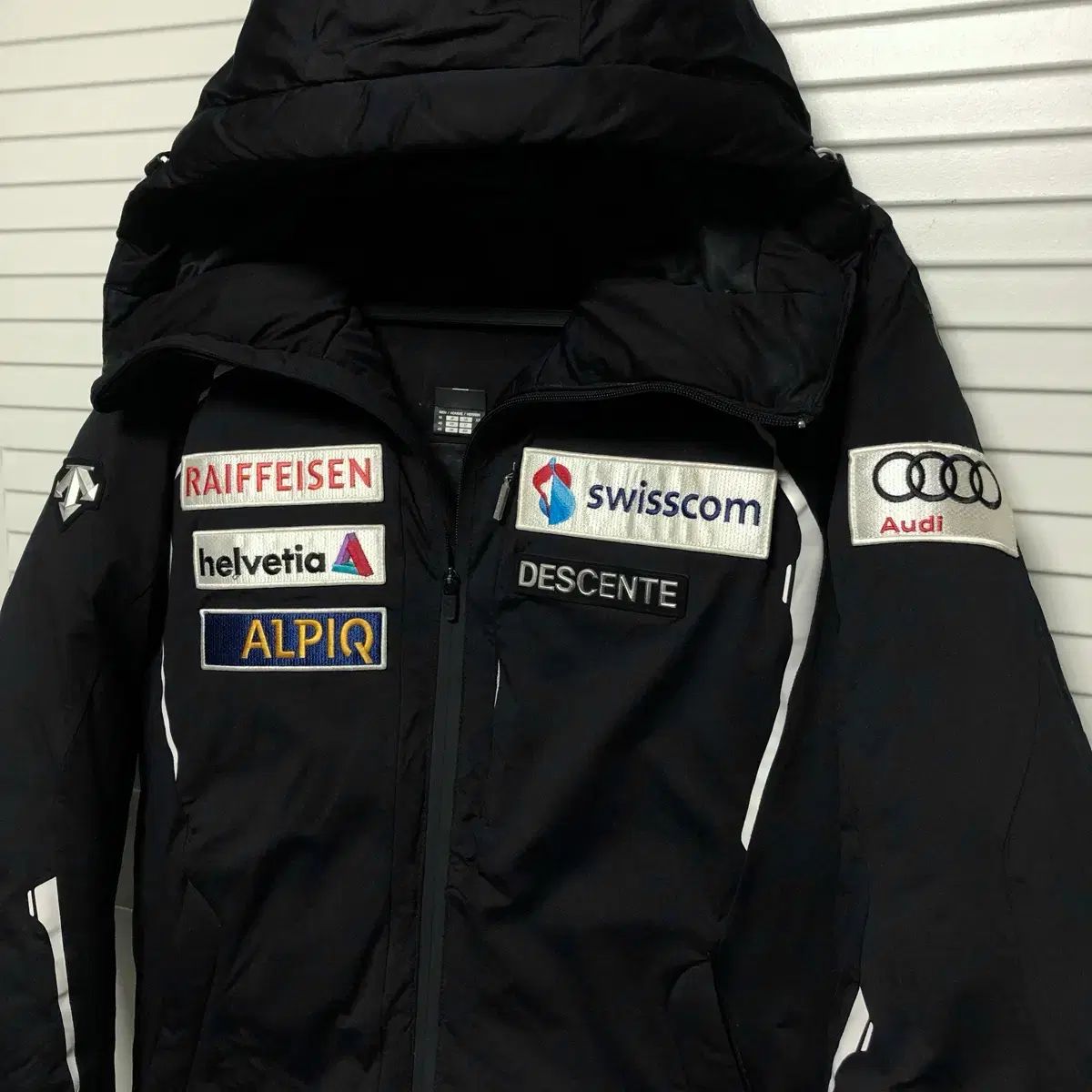 DESCENTE アウディ ダウン ヘビー級 ジャケット ユニセックス