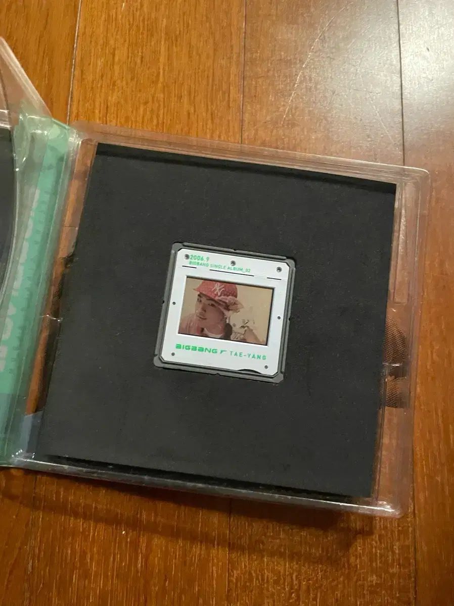 BIGBANG Second Single アルバム CD+ミュージックビデオ - メルカリ