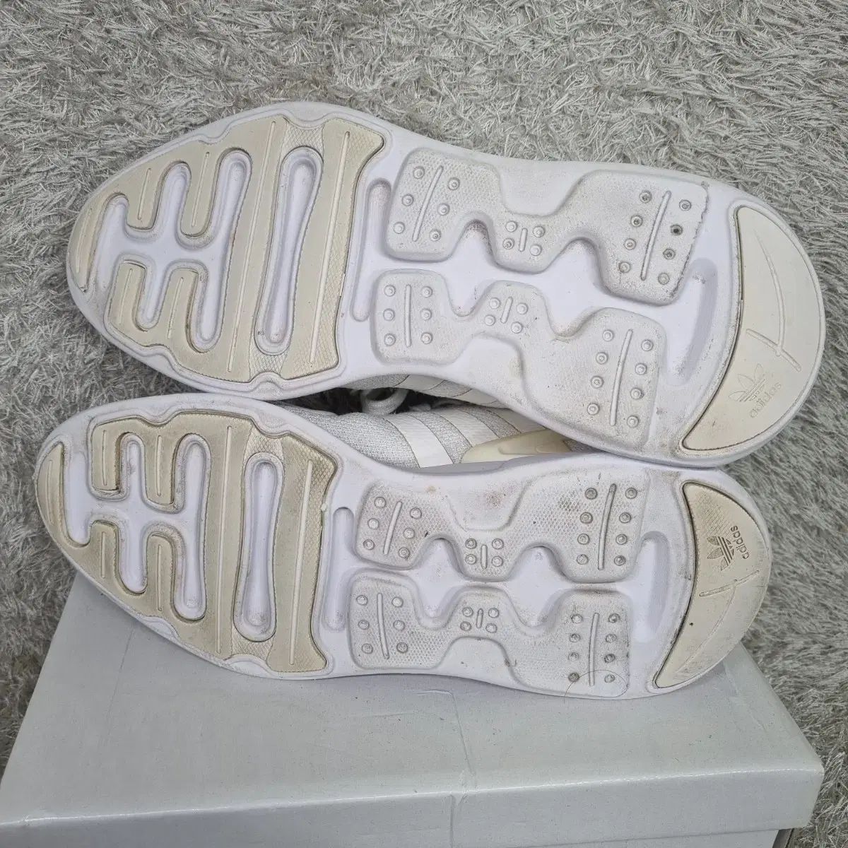 ワユース 240 アディダス ZX 2K ラックス 白 スニーカー - メルカリ