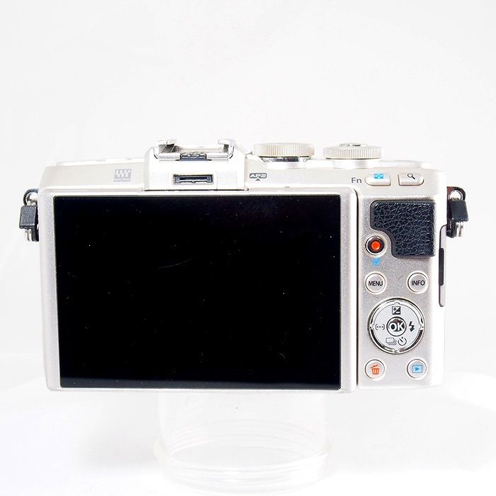 オリンパス OLYMPUS E-PL 7 14-42 EZキット シルバー