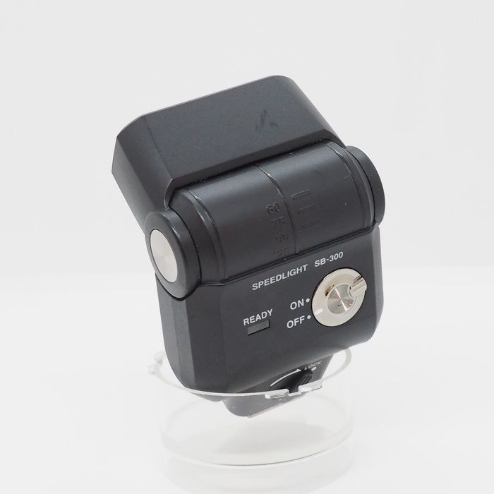 SB-300 スピードライト