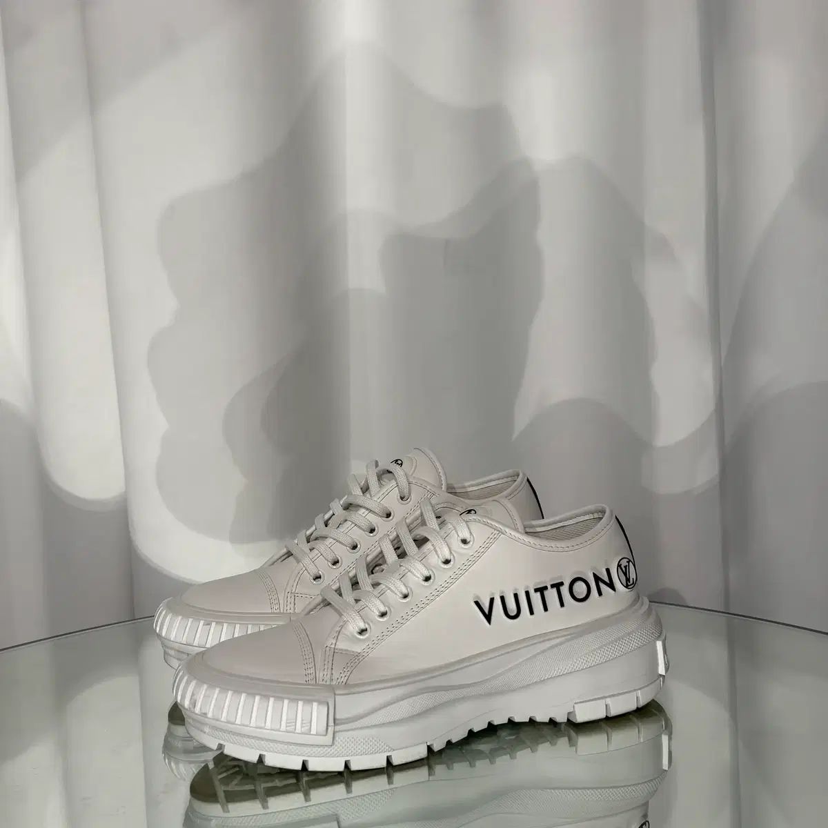 ルイヴィトン LV クアッド スニーカー