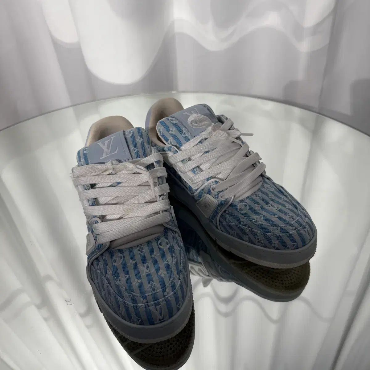 4 ルイヴィトン