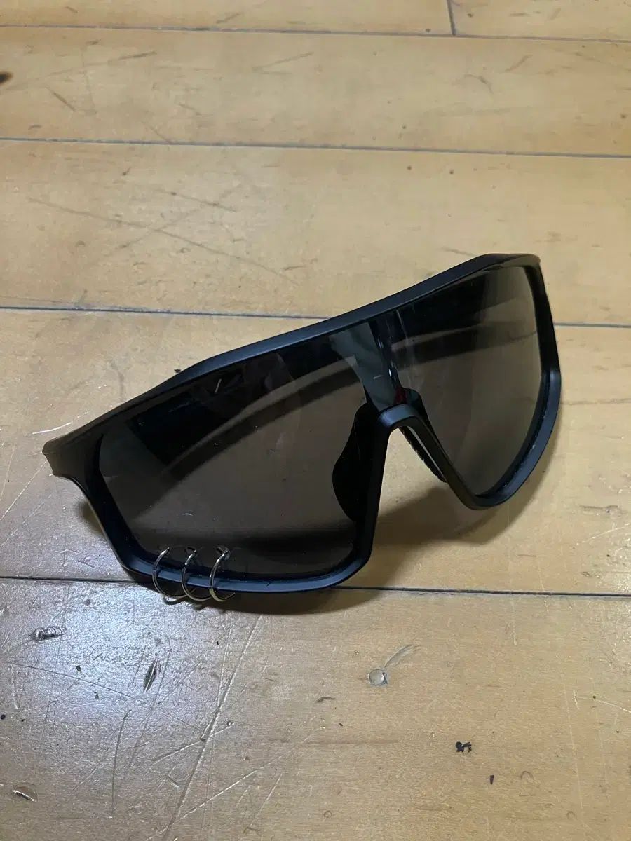 Japanese 90 s ヴィンテージ レトロ シールド ブラック サングラス