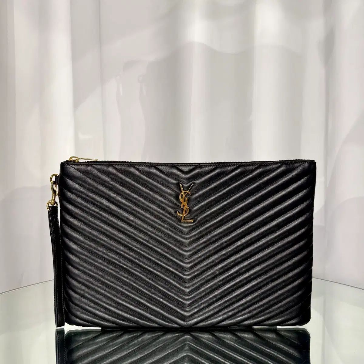 サンローラン モノグラム マトラッセ ゴールド金具 クラッチバッグ