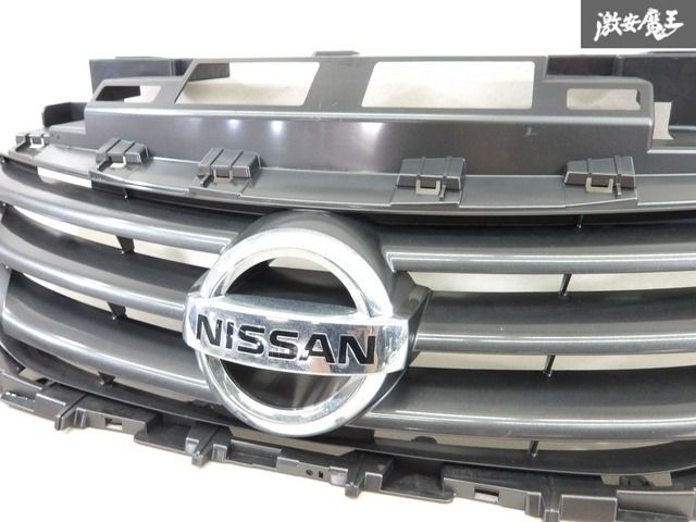 【割れ無し!!】日産 純正 E12 ノート フロントグリル ラジエータグリル グリル カメラ穴有 62310-3VA0A 外装 即納 棚2F-Q-4