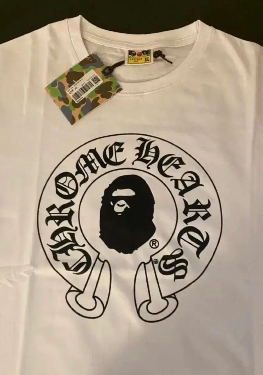 A BATHING APE アベイシングエイプ x CHROME HAEATS クロムハーツ 半袖T 白