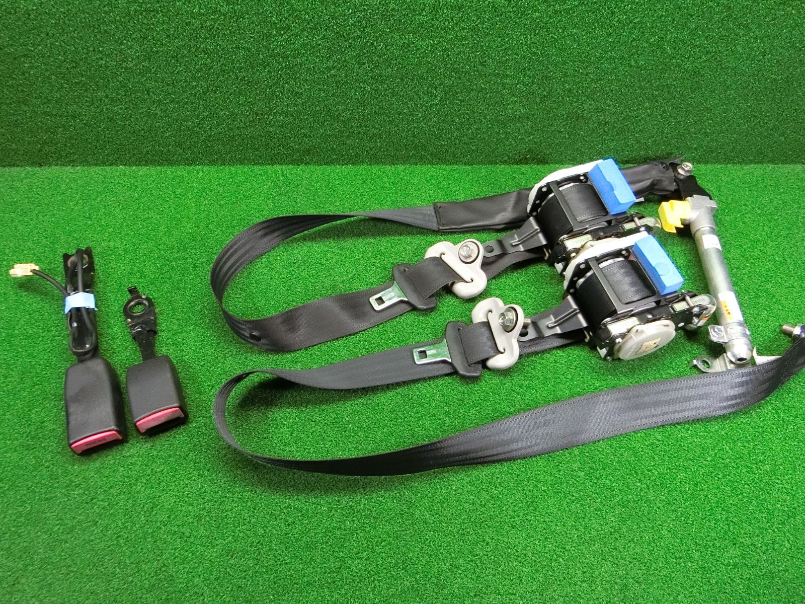 13122 ワゴンR MH 34 S フ MJ フロント シートベルト 左右セット キャッチ 84920-72 M 1 84940-72 0