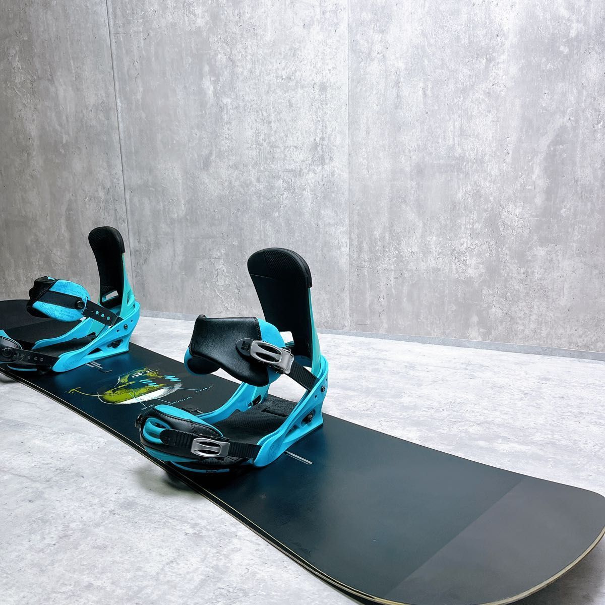 美品 BURTON メンズスノーボードセット CUSTOM バイン付 初心者