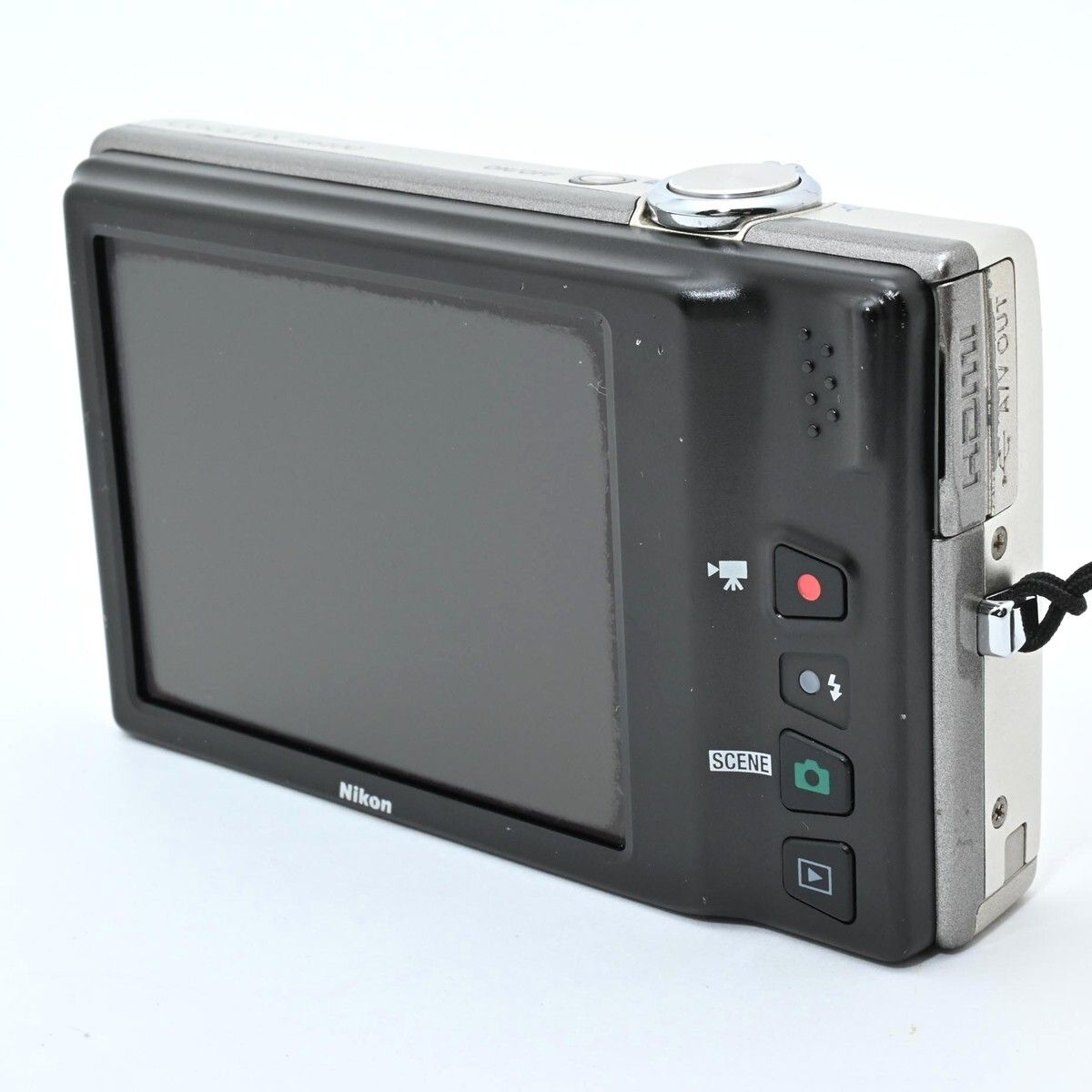 1119＜良品＞ NikonデジタルカメラCOOLPIX S6100 シャンパンシルバー